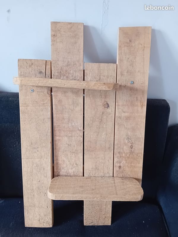 Étagère en bois artisanal (image 5)
