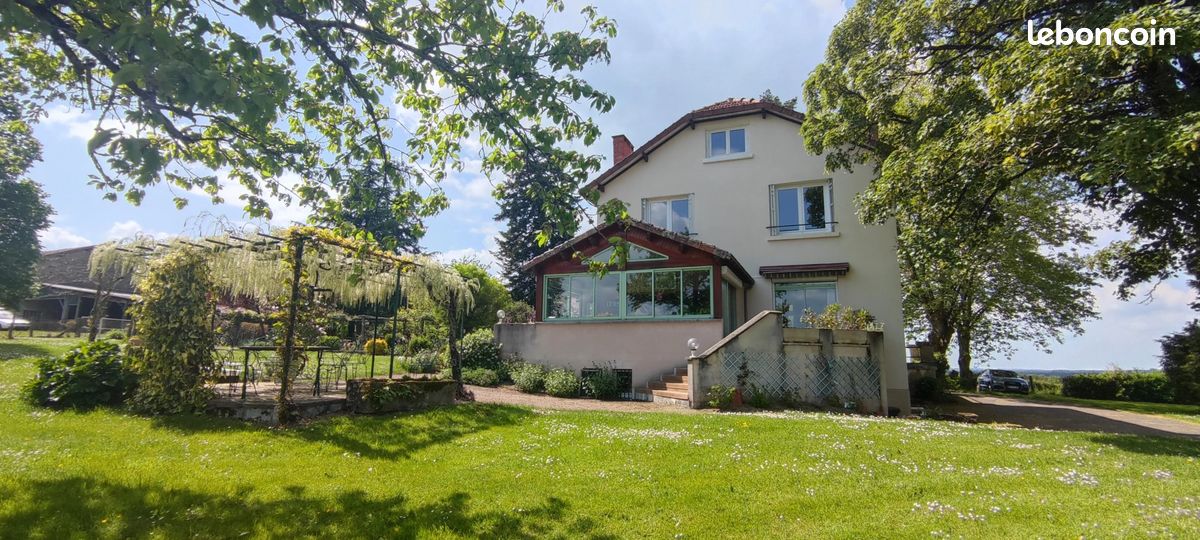 Maison 5 pièces 162 m² · à Sainte-Marie-de-Vaux · 162 m² · 291 200 €