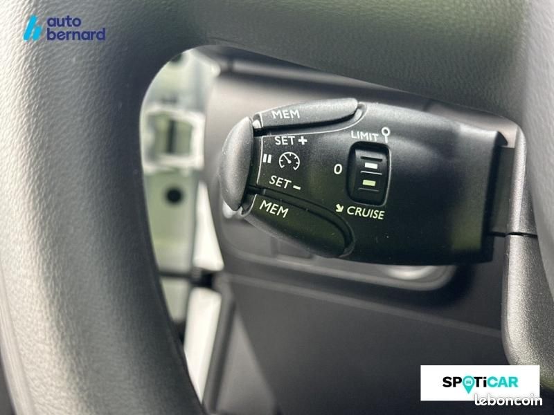 Citroen C3 1.2 PureTech 83ch S&S Shine (image 18)