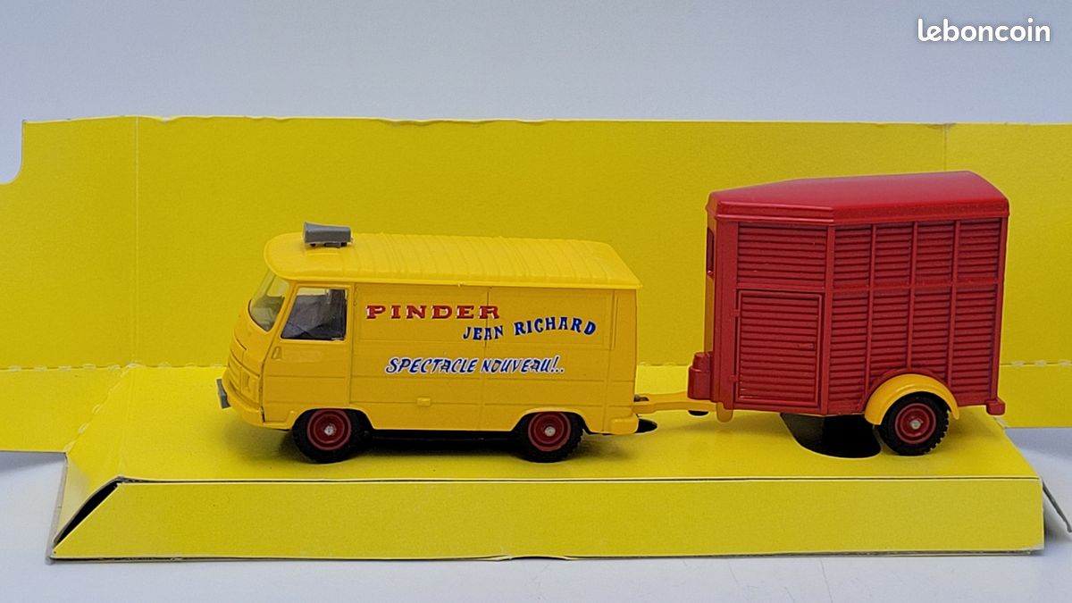 cirque pinder peugeot j7 + caravane norev 1.43 • EUR 59,00