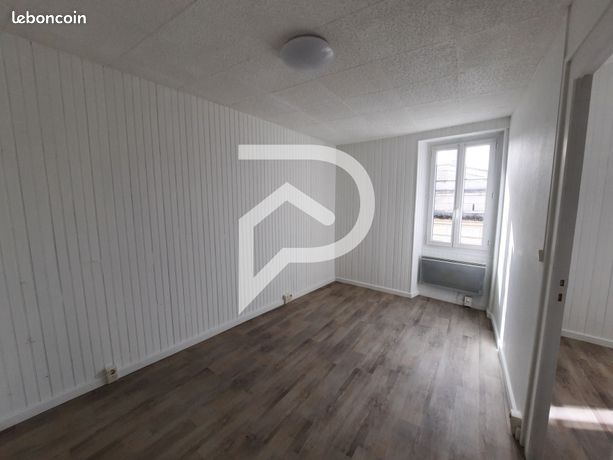 https://img.leboncoin.fr/api/v1/lbcpb1/images/e0/3c/65/e03c656967a463658f4245bcb00ee74811cb3456.jpg?rule=ad-image