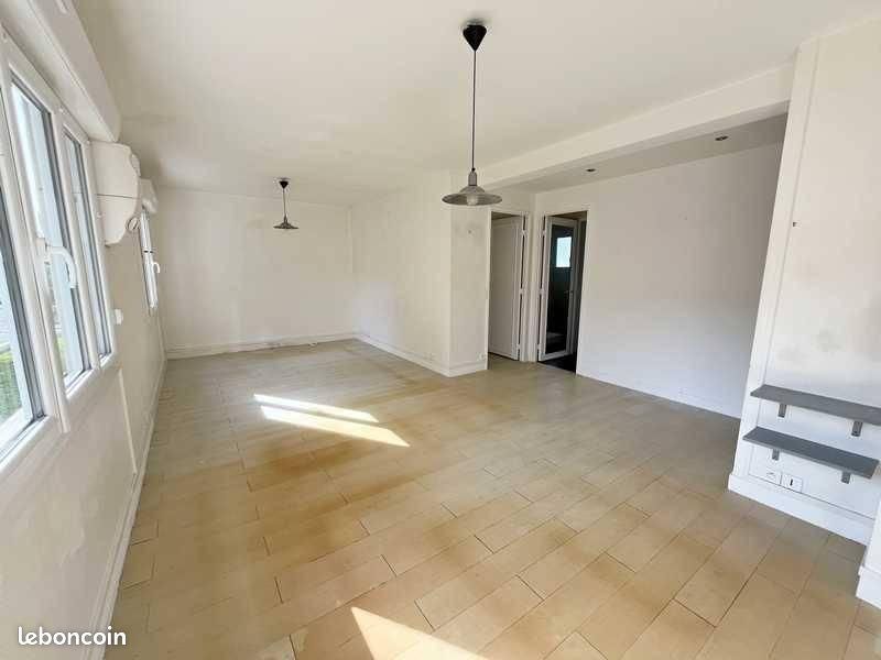 Appartement 5 pièces 77 m² · à Gisors · 77 m² · 148 000 €