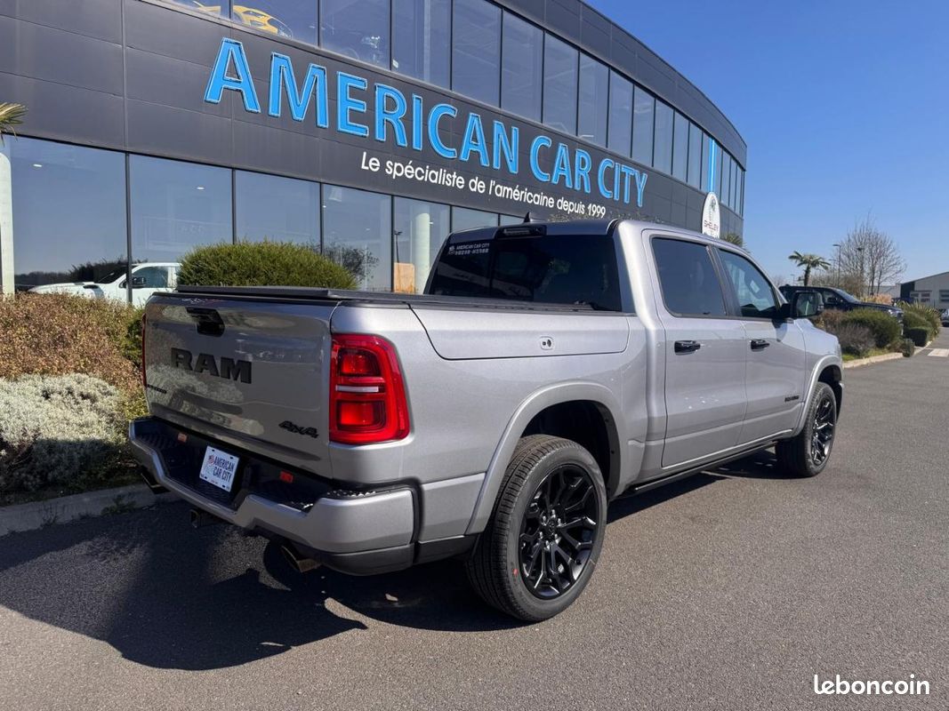 Dodge ram 1500 crew limited night edition rambox 2025 (image 6)