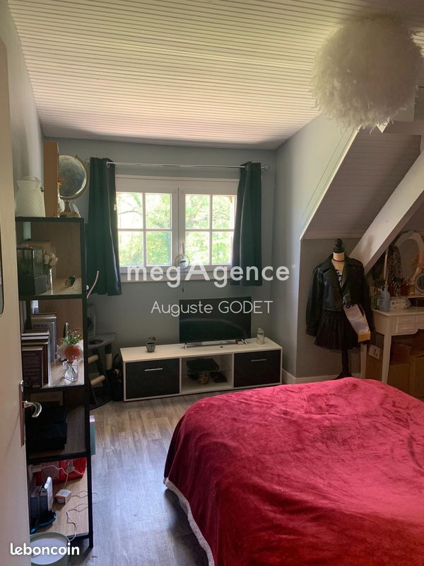 Maison 9 pièces 154 m² - La Petite-Boissière 79700 (image principale 11)