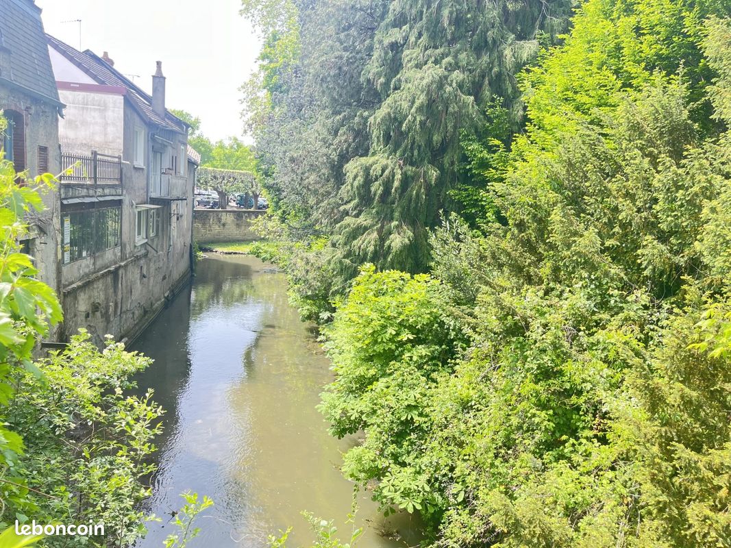 Appartement 4 pièces 116 m² · à Nevers · 116 m² · 800 €/mois