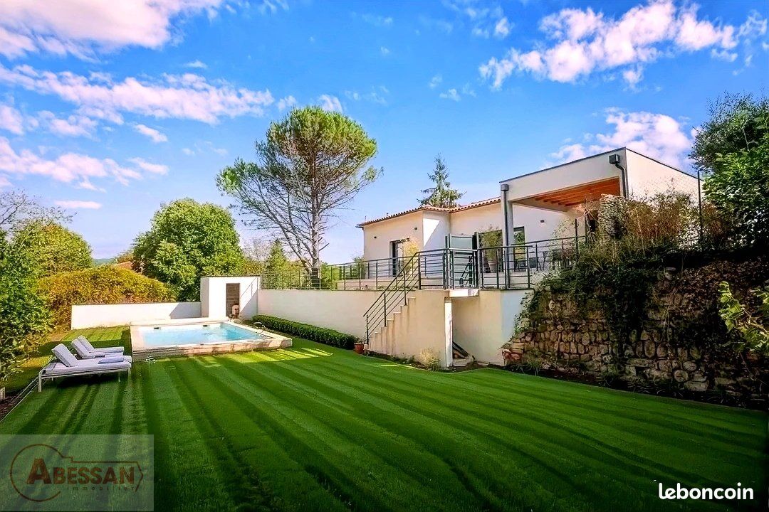 Maison 5 pièces 130 m² · à Les Vans · 130 m² · 449 000 €