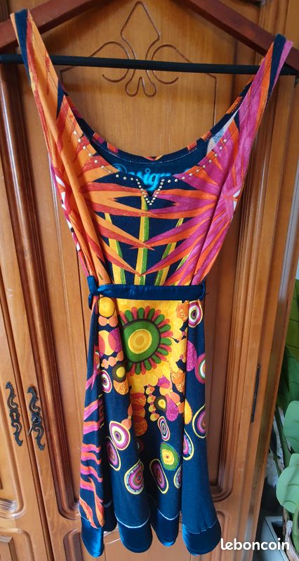 Robe D'été Desigual Multicolore Florale - Taille S/36 - En Excellent état, Très Peu Portée