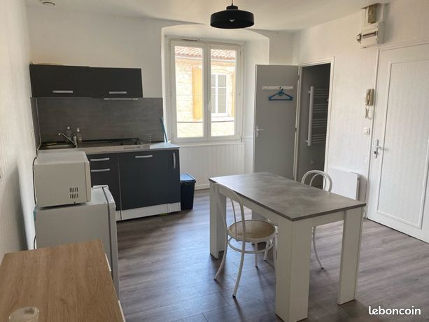 Studio proche centre ville ruffec