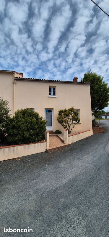 Maison 2 pièces 74 m² · à Chavagnes-en-Paillers · 74 m² · 81 500 €