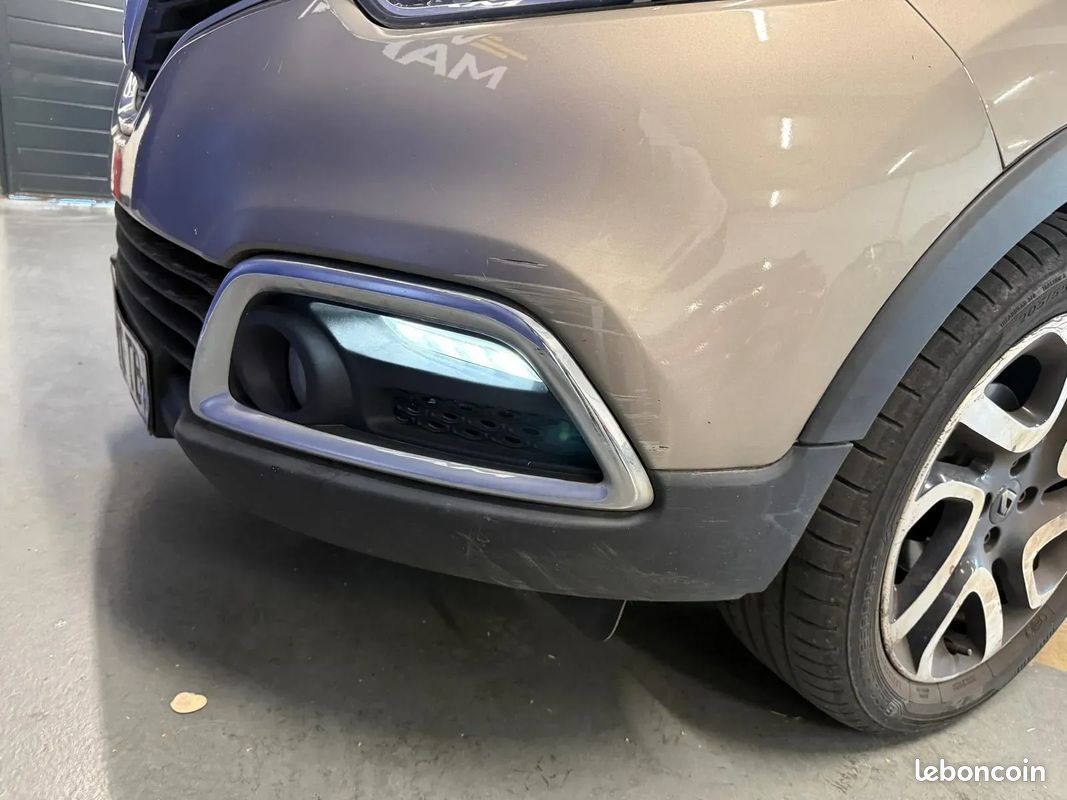 RENAULT Captur 0.9 tce 90ch ZEN - 2015 - Faible kilométrage (image 21)