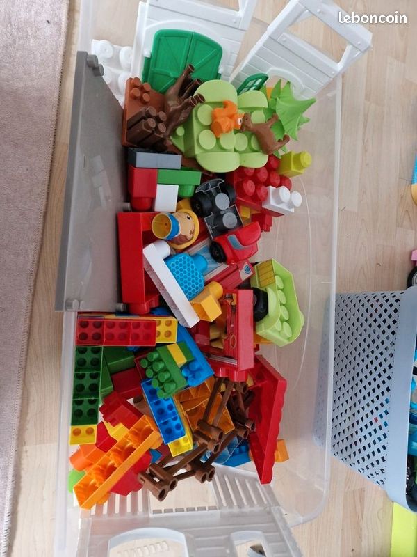 Mega block (image 2)