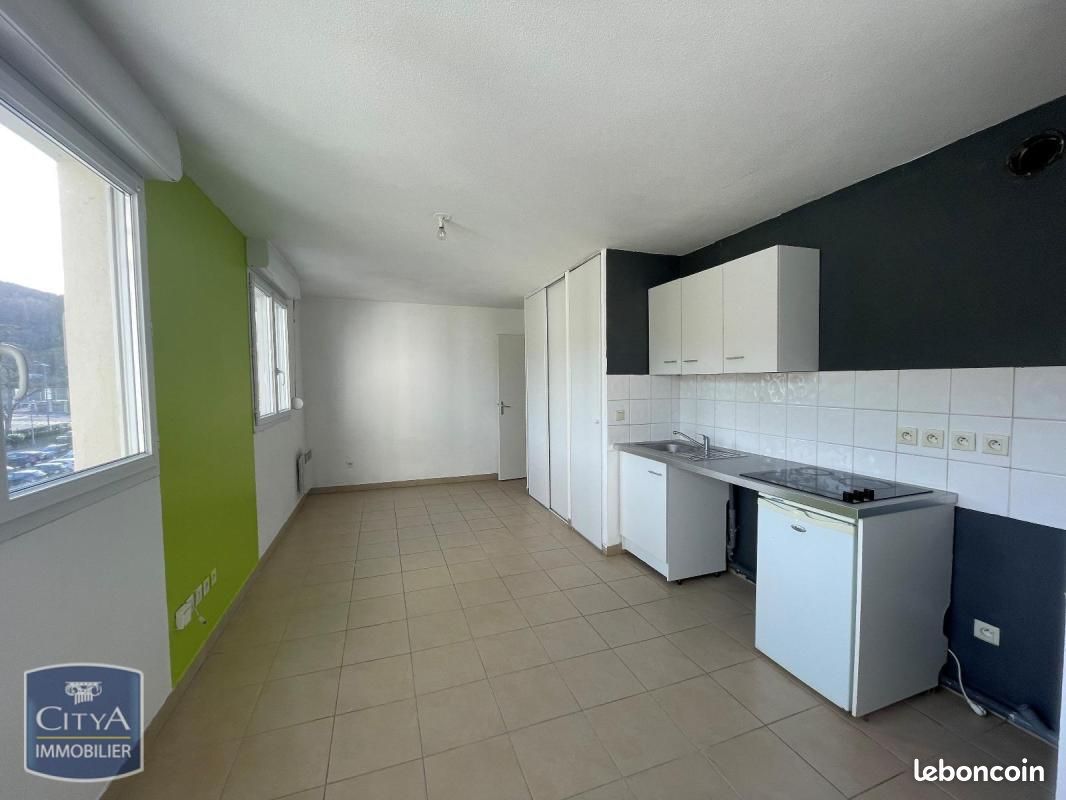Appartement 2 pièces 41 m² · à Saint-Étienne · 41 m² · 390 €