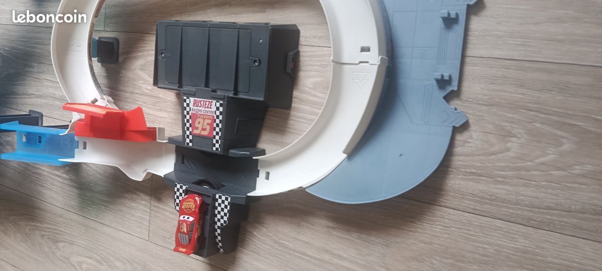 Double Circuit Rust-Eze - Pixar Disney Cars (image 7)
