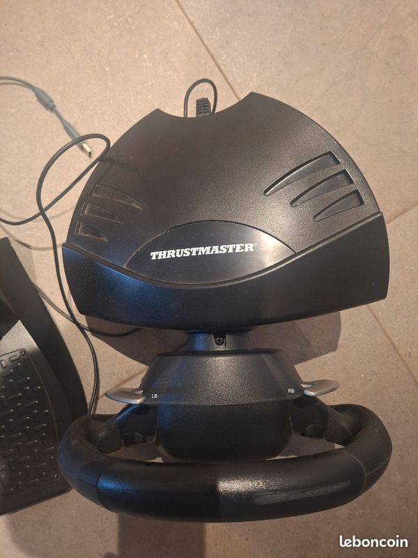 Volant thrustmaster xbox 360 (image 4)