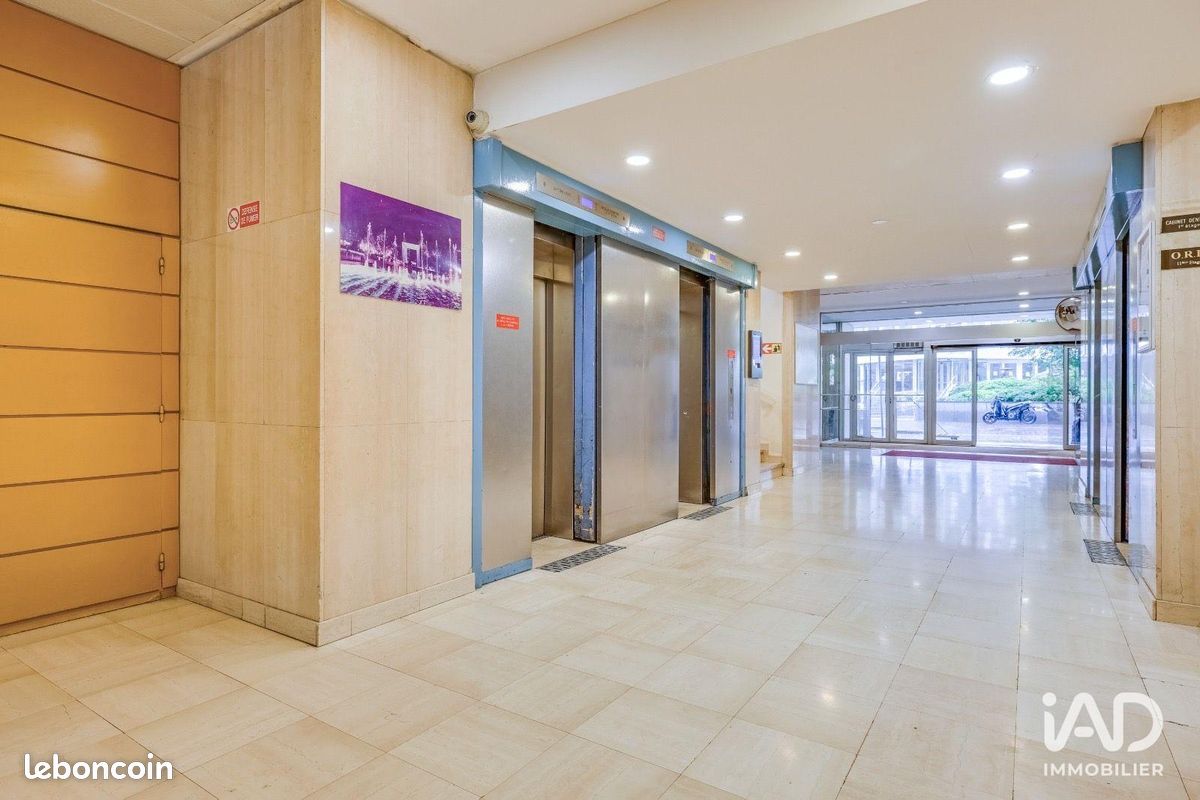 Appartement 3 pièces 77 m² · à Courbevoie · 77 m² · 382 000 €