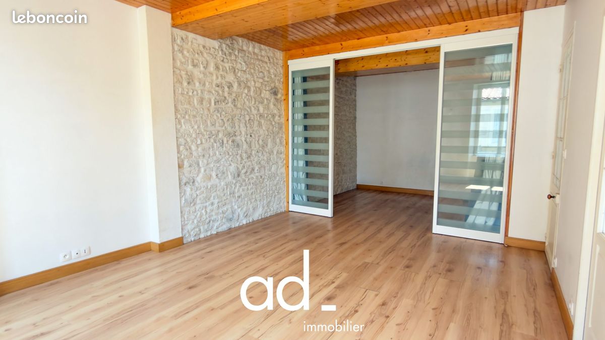 Appartement 1 pièce 44 m² · à La Rochelle · 44 m² · 650 €