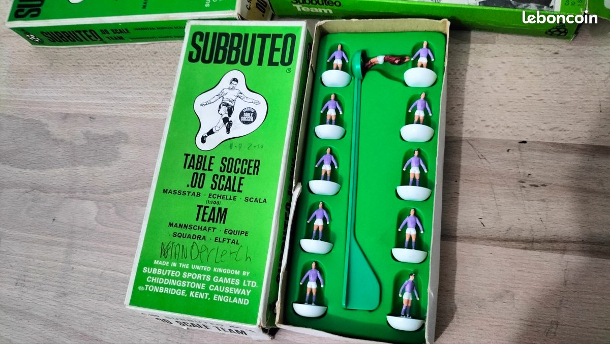 Gros Lot Subbuteo Vintage - Plus De 100 Joueurs Et Accessoires, Collection UK