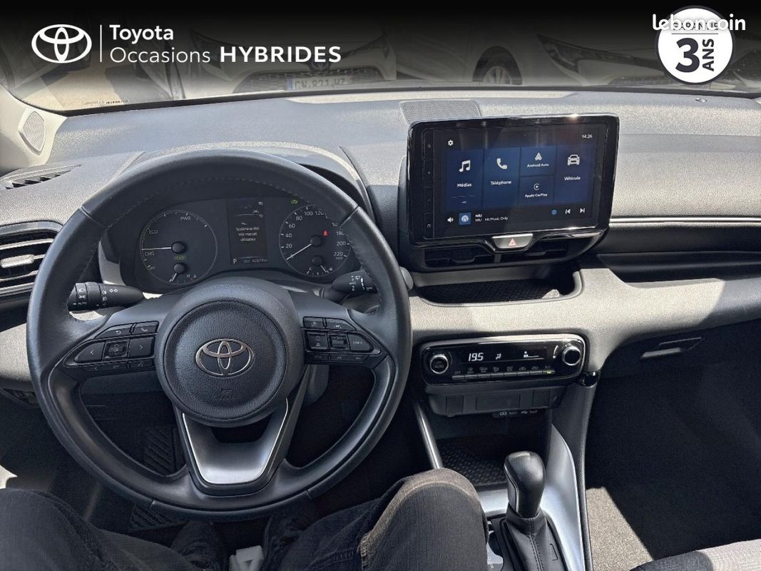 Toyota Yaris 116h Dynamic Business 5p MC24 (image 9)