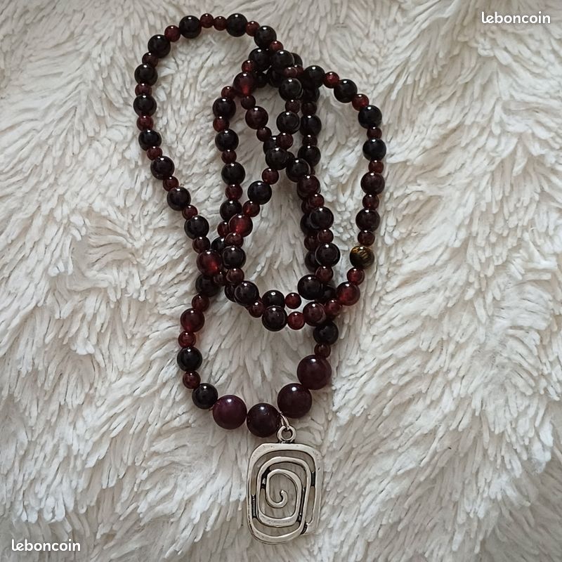 Collier 15 perles Apatite 8 mm. Chaine en acier inoxydable Collier