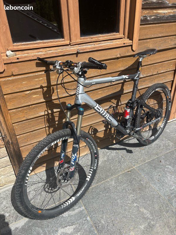 VTT BMC fourstroke 01 fs (image 2)