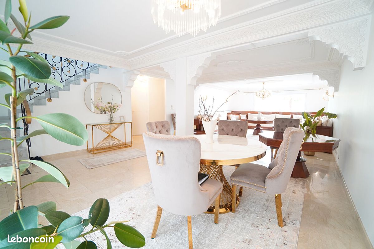 Maison 8 pièces 230 m² · à Le Mans · 230 m² · 436 000 €