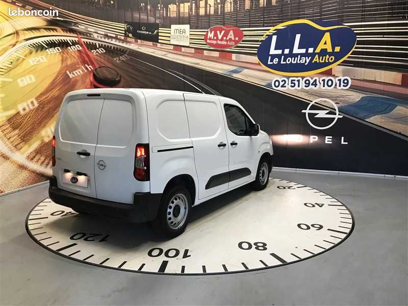 Opel Combo L1H1 1.5D 102 PACK CLIM 950KG 12490HT (image 3)