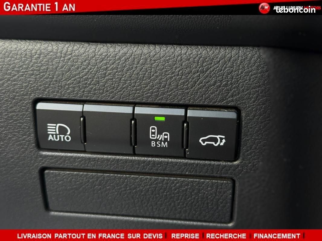 Lexus NX 300h 4WD F SPORT (image 25)