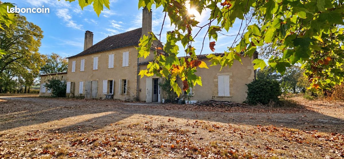 Maison 20 pièces 700 m² · à Bergerac · 700 m² · 366 000 €