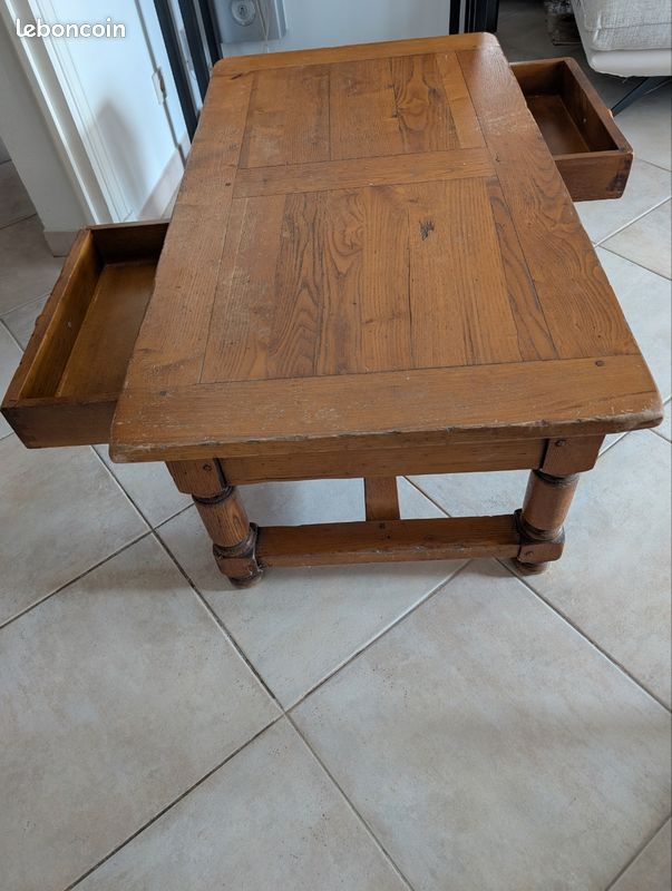 Table basse en chêne massif (image 3)