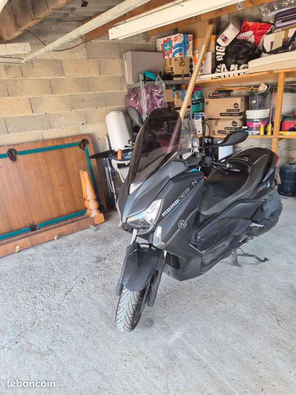 Xmax 400 (image 1)