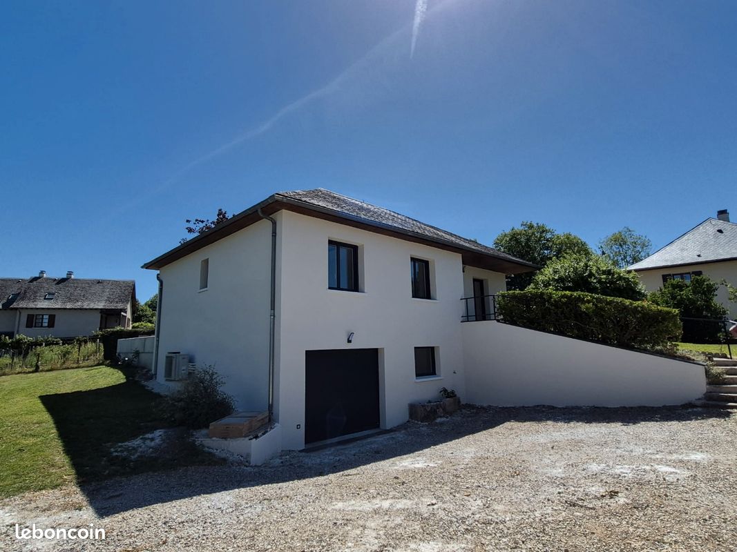 Maison 5 pièces 100 m² · à Rignac · 100 m² · 271 000 €