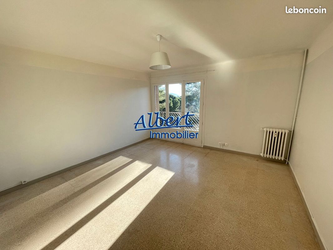 Appartement 3 pièces 58 m² · à Sanary-sur-Mer · 58 m² · 1 011 €/mois