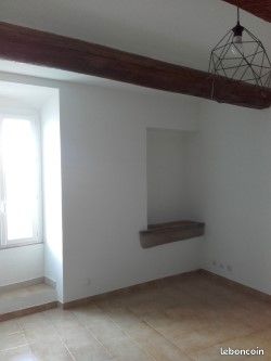 Appartement 2 pièces 44 m² · à Eyguières · 44 m² · 132 000 €