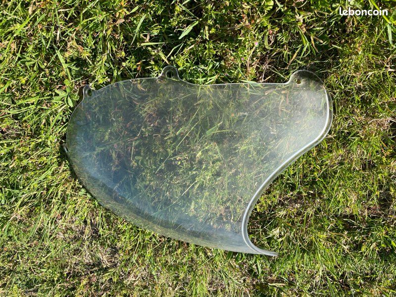 Bulle GSXR 750 Srad (image 1)