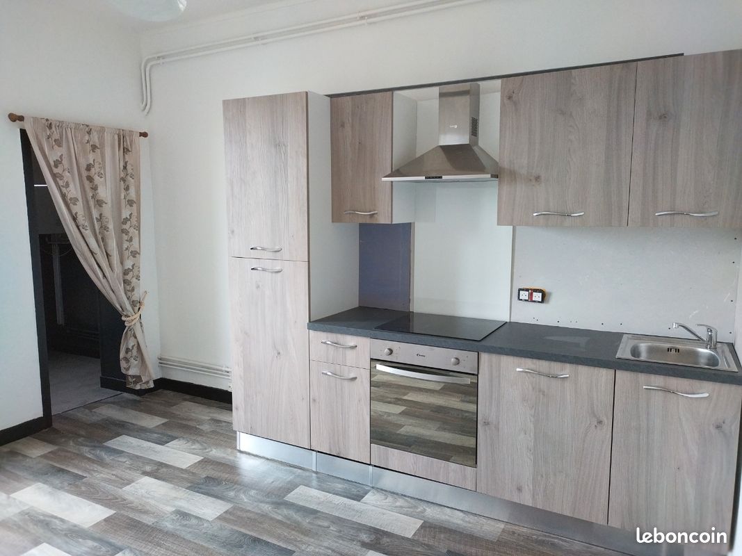 Appartement 4 pièces 85 m² · à Montluçon · 85 m² · 580 €