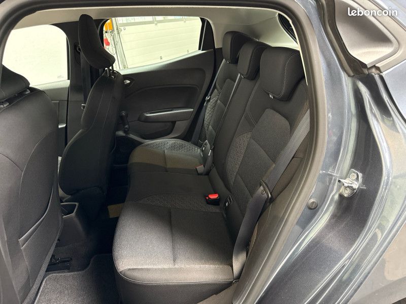 Renault CLIO V 1.6 E-TECH 140CH BUSINESS (image 8)