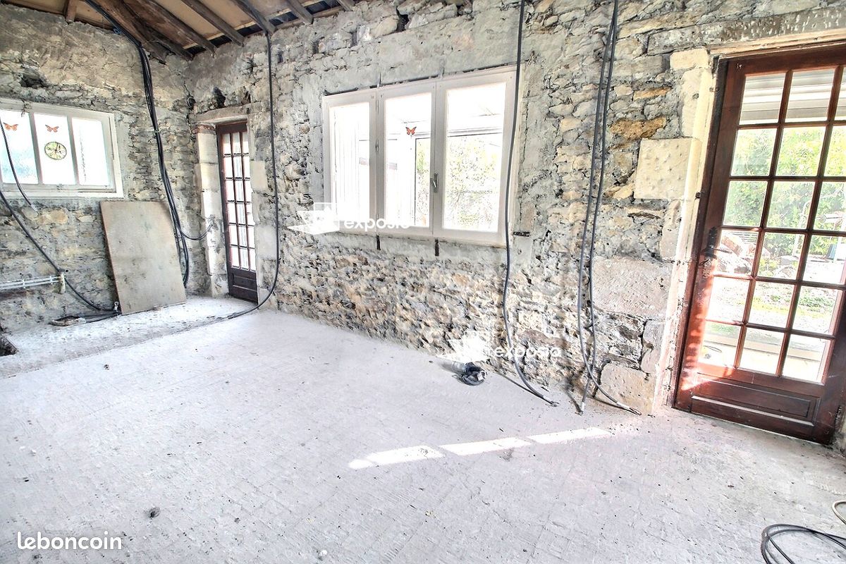 Maison 5 pièces 155 m² - Coulonges-sur-l'Autize 79160 (image principale 10)