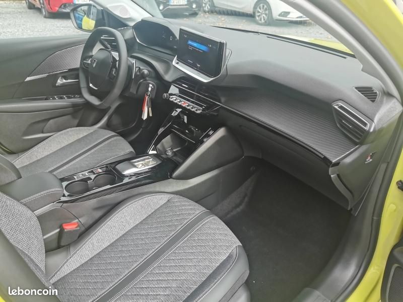 Peugeot 208 1.2 Hybrid 100ch Active e-DCS6 (image 10)