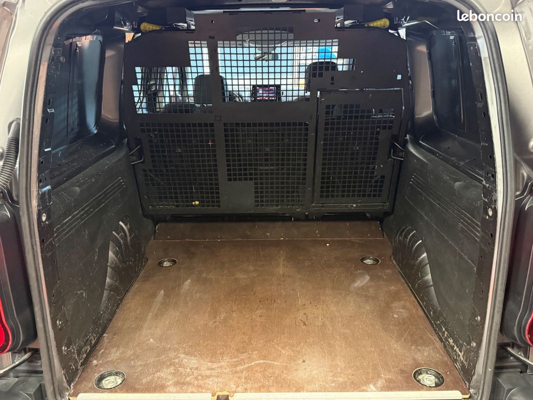 CITROEN BERLINGO GENERATION-III 1.5 BLUEHDI 130CH CABINE APPROFONDIE XL L2 FEEL EAt8 (image 9)