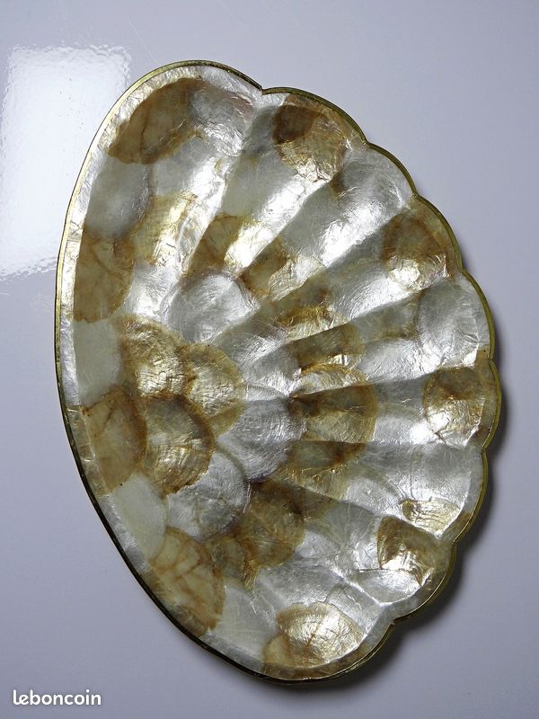 Grand plateau ou vide poche coquillage en nacre de capiz et laiton vintage (image 7)