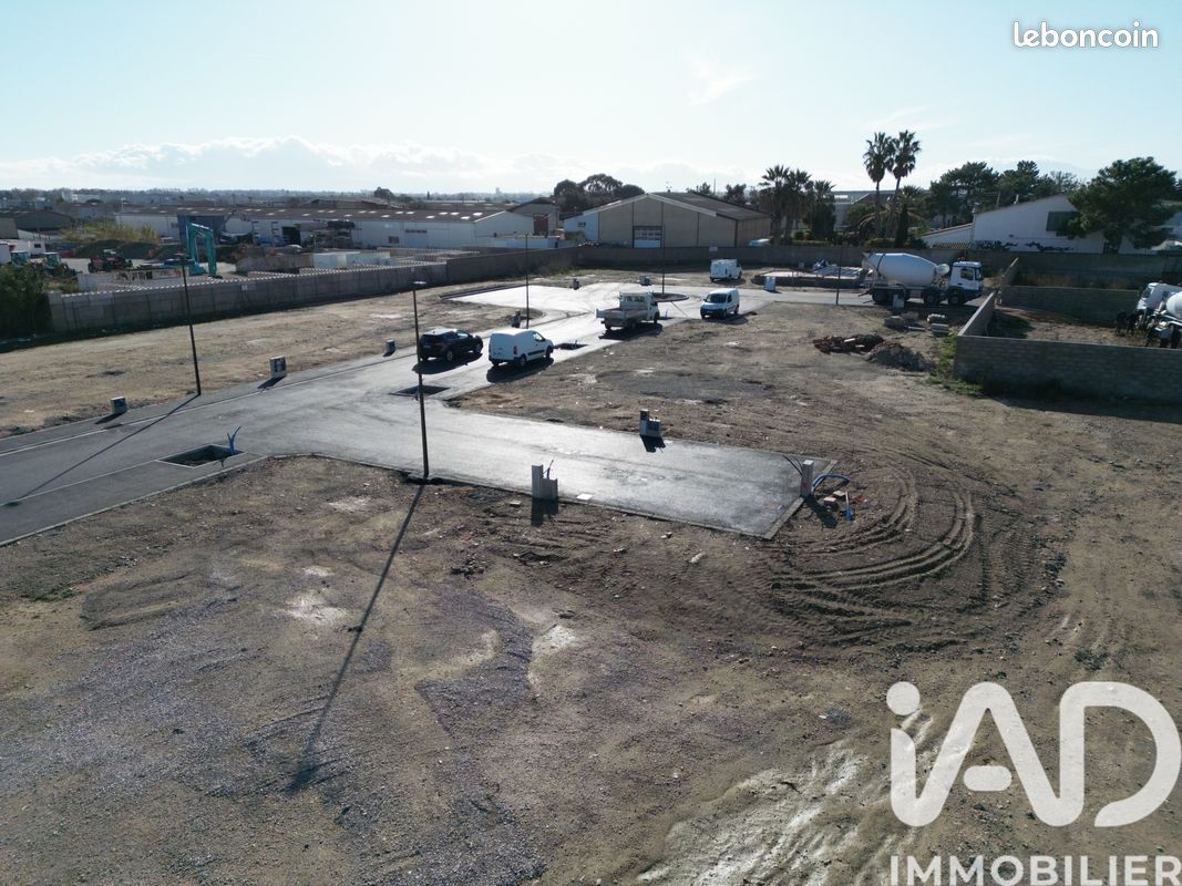 Terrain 323 m² · à Pia · 323 m² · 92 000 €