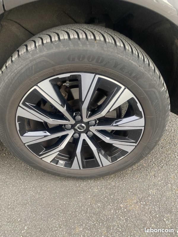 Volvo XC60 II 2.0 B4 197 PLUS STYLE DARK Mild-Hybrid DIESEL (image 8)