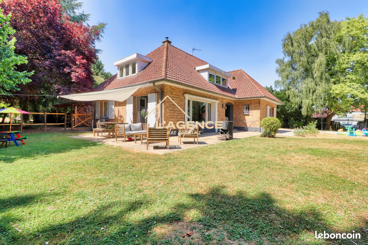 Maison 6 pièces 208 m² (image 1)