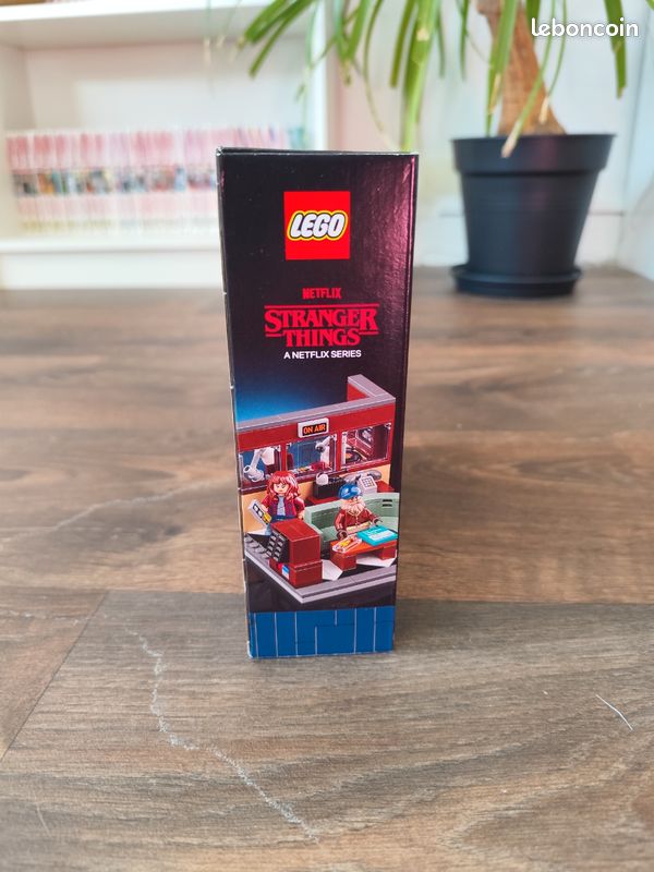 📻 LEGO Stranger Things – Station Radio WSQK-neuf-scellé (image 4)