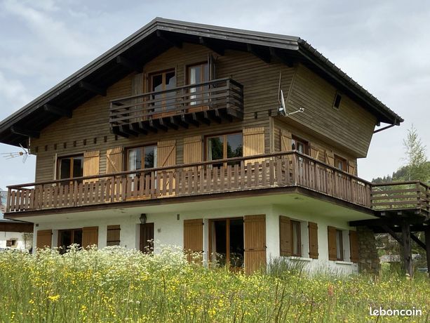 Chalet 9 pièces 180 m²