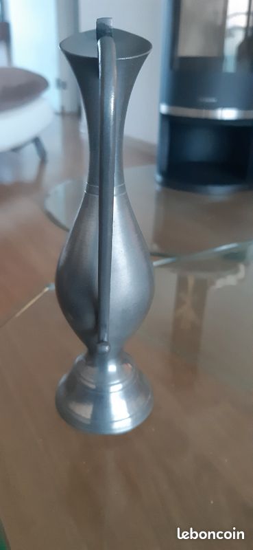 Vase Soliflore Style Art Déco Années 1950 En Étain Brossé Verni - Occasion Bon État - Déco Vintage
