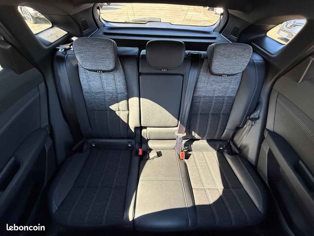 Renault AUSTRAL 1.2 E-TECH FULL HYBRID 200CH TECHNO (image 18)