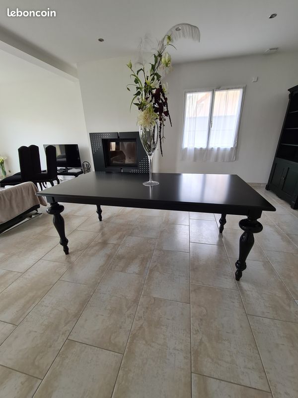 Table à manger avec 6 chaises (image 10)