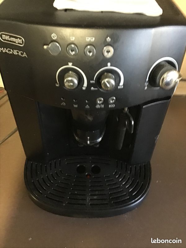 Machine à café delonghi Électroménager
