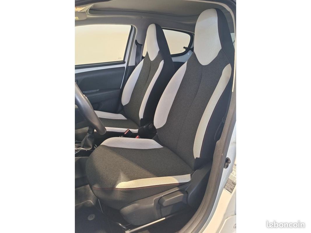 CITROEN C1 AIRSCAPE SHINE 1.0i VTi 72 ch Toit ouvrant + Camera (image 12)